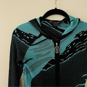 Vertigo Paris Teal & Black Beautiful Textured Stretch Hoodie Zip front Small NWT